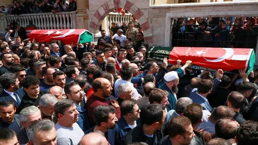 Outpouring of emotion as Turkiye buries school shooting victims