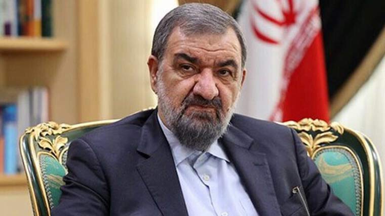 ایرانی فوج امریکی جنگی جہازوں کو نشانہ بنانے اور ڈبونے کیلئے تیار ہے: محسن رضائی