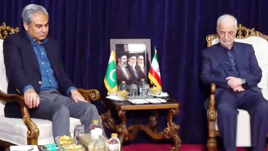 Naqvi meets Iranian counterpart, discusses regional situation