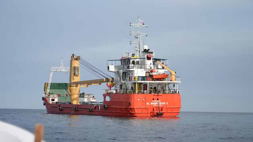 Iran reopens Strait of Hormuz, but says U.S. must end naval blockade