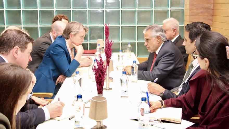 Dar, UK secretary discuss evolving regional situation