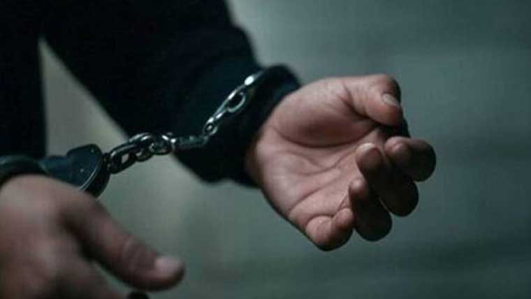 نواب شاہ: پولیس کے ساتھ مبینہ مقابلے میں ایک ڈاکو زخمی حالت میں گرفتار، 2 فرار