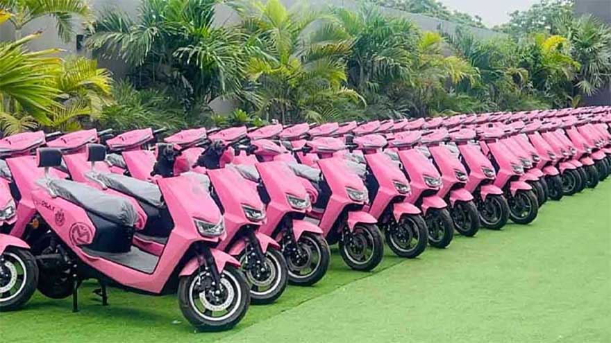 Sindh plans to distribute pink scooters in Hyderabad