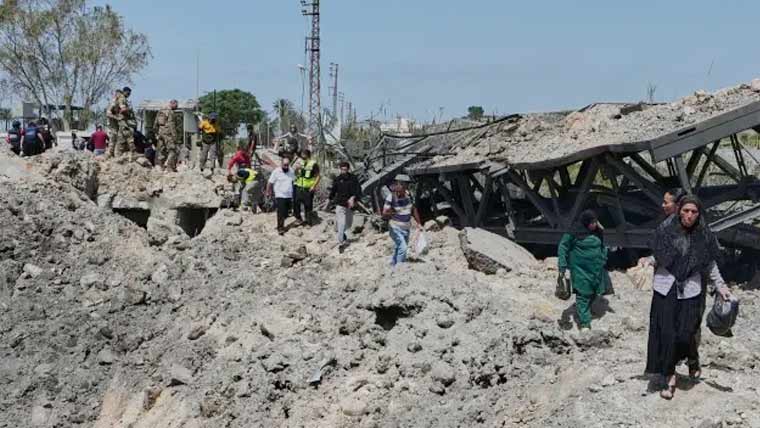 لبنان میں جنگ بندی کے بعد جنوبی علاقوں میں تباہ شدہ سڑکوں کی بحالی کا آغاز