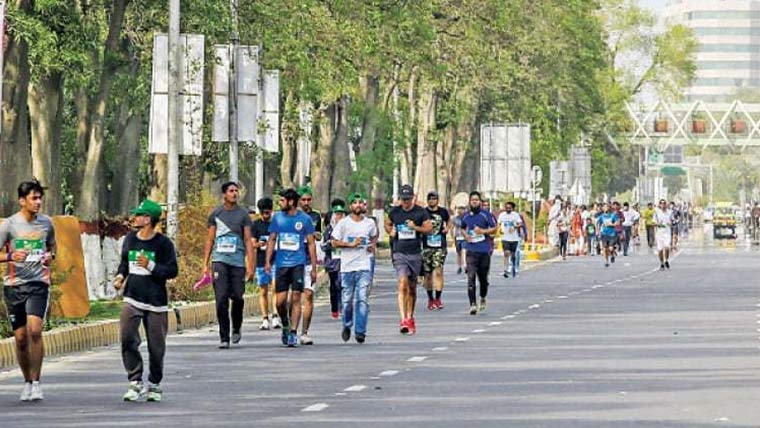 لاہور میں نیشنل میراتھن اور سائیکلنگ ریس، شہریوں کی بڑی تعداد میں شرکت