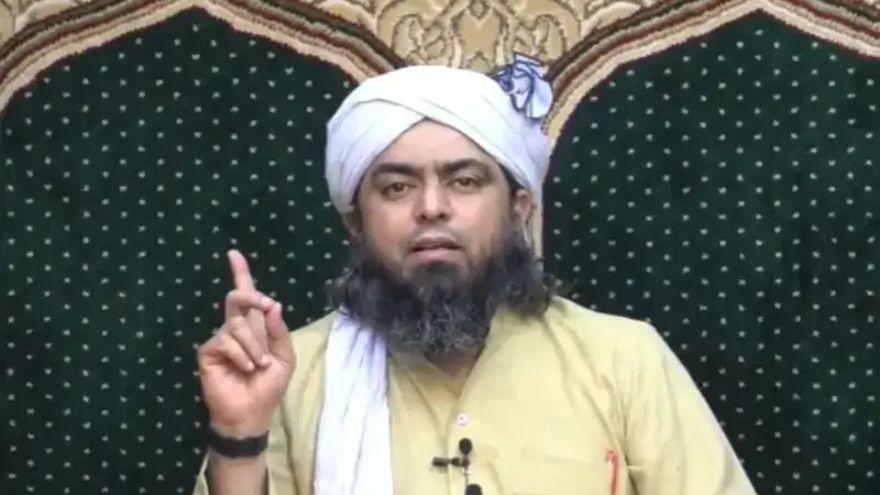 Gunman killed in retaliatory fire after attack on cleric Muhammad Ali Mirza in Jhelum