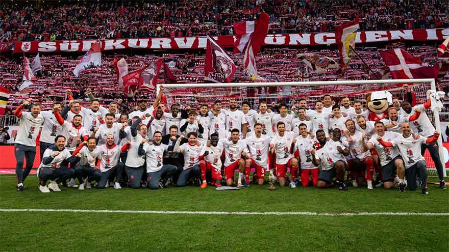 Bayern Munich win Bundesliga title with victory against VfB Stuttgart