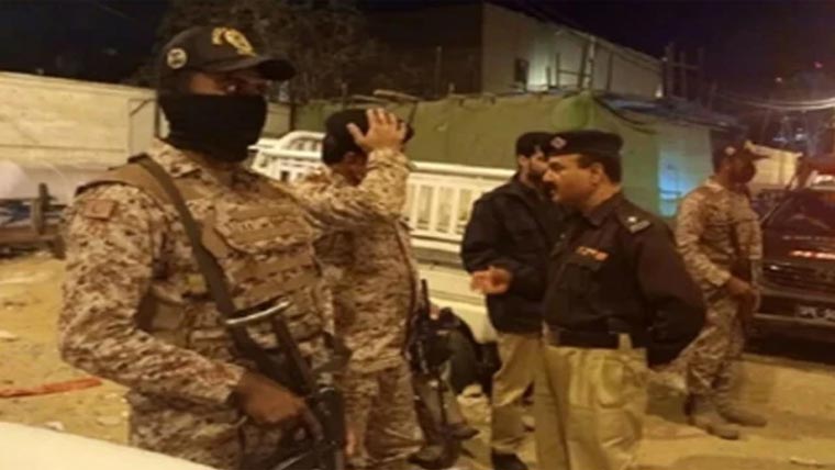 سندھ رینجرز کی کارروائی، سٹریٹ کرائم کی متعدد وارداتوں میں ملوث 3 ملزمان گرفتار