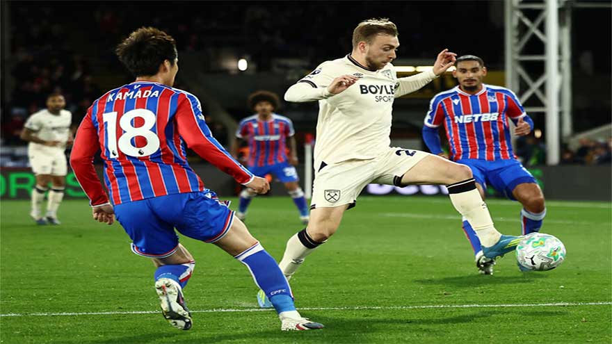 West Ham's draw at Palace relegates Wolves, piles pressure on Spurs