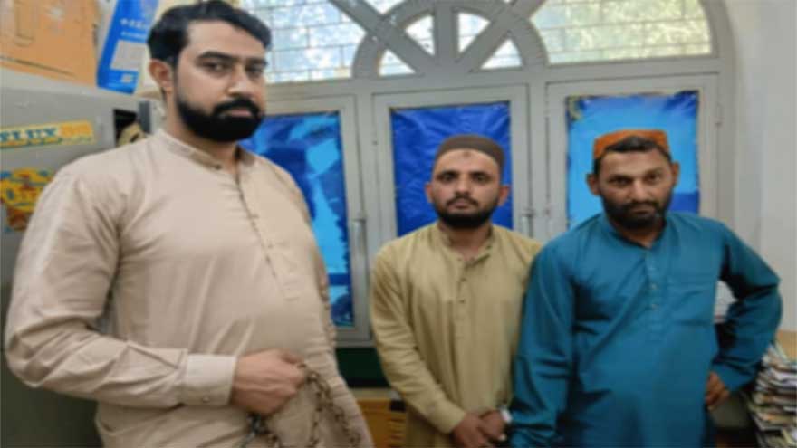 Patwari, clerk caught red-handed taking bribe in anti-corruption raid