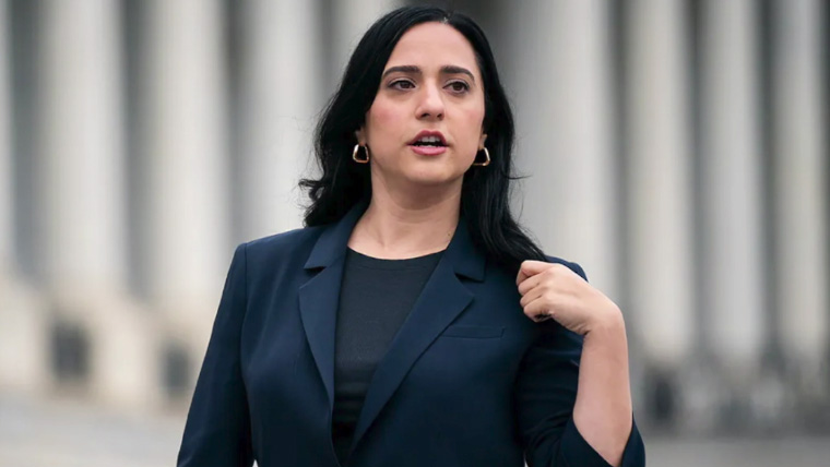 ایران جنگ کی مخالفت: ایرانی نژاد امریکی رکن کانگریس یاسمین انصاری کو دھمکیاں