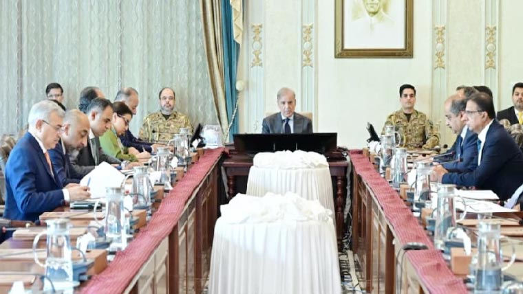 وزیراعظم کی ملک میں الیکٹرک گاڑیوں کے فروغ کیلئے اقدامات تیز کرنے کی ہدایت