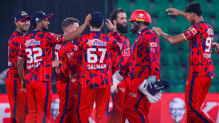 پی ایس ایل11:  کراچی کنگز نے لاہور قلندرز کو 5 وکٹوں سے ہرا دیا