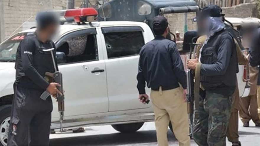 Policeman injured in Sukkur shootout with robbers