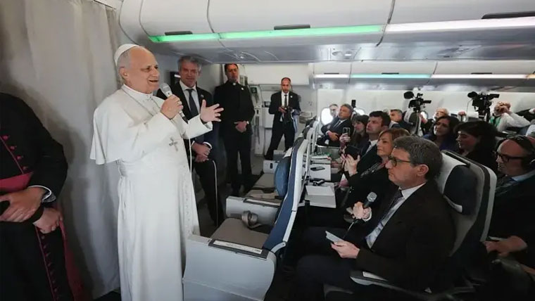 جنگ نے ایران میں بے قصور لوگوں کی پوری آبادی کو متاثر کیا: پوپ لیو