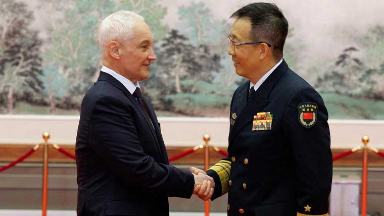 چینی وزیر دفاع کی روسی ہم منصب سے ملاقات، مختلف شعبوں میں تعاون بڑھانے پر اتفاق