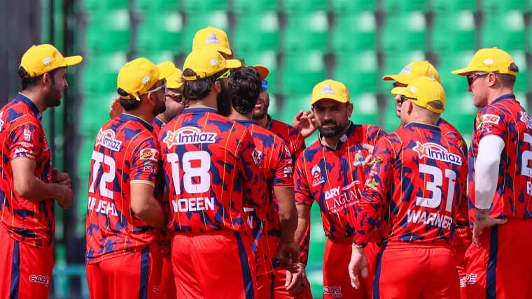 بچوں میں کینسر سے آگاہی کا دن، کھلاڑی گولڈن کیپس پہن کر میدان میں اترے