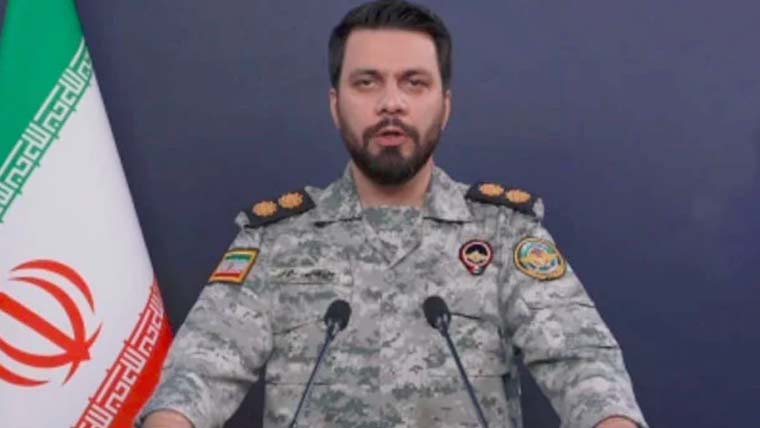 جارحیت کی تو سخت ردعمل کا سامنا کرنا پڑے گا، ایرانی فوج کا امریکہ کو انتباہ