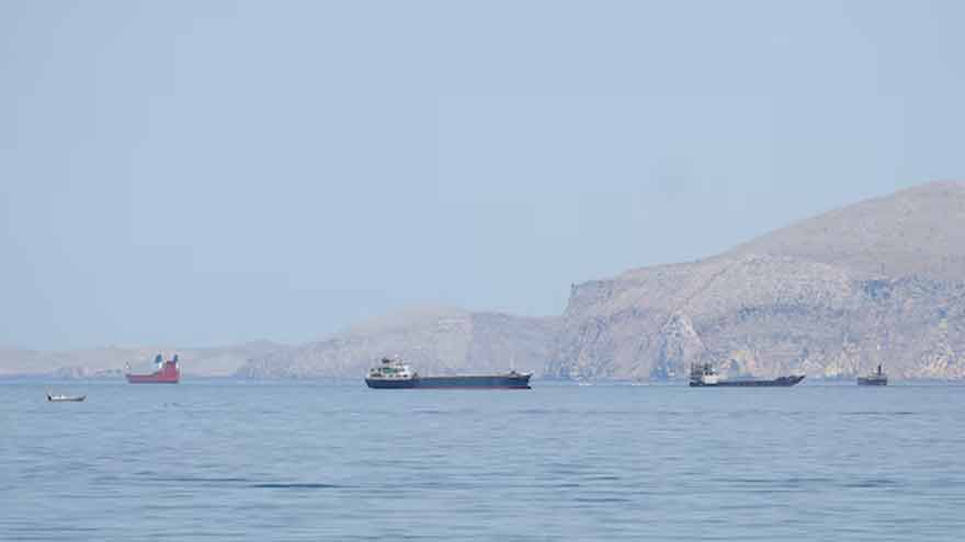 UK's Starmer and Trump discuss 'urgent need' to restore shipping in Strait of Hormuz