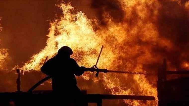 لاہور: کباڑ کے گودام میں آتشزدگی سے 3 کمسن بچے جھلس کر جاں بحق