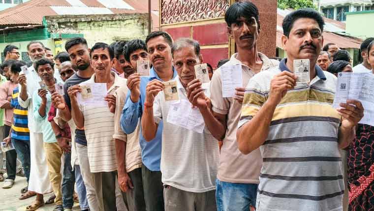 بھارتی ریاست مغربی بنگال میں ریاستی انتخابات، 90 لاکھ ووٹرز حق رائے دہی سے محروم
