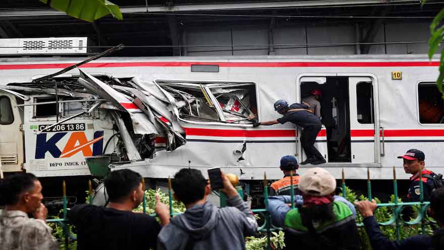 Indonesia train crash toll rises to 14 as rescuers complete evacuation