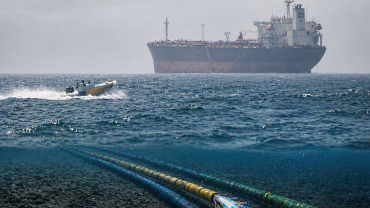 آبنائے ہرمز میں زیرِ سمندر کیبلز کو خطرات، ڈیجیٹل معیشت متاثر ہونے کا خدشہ