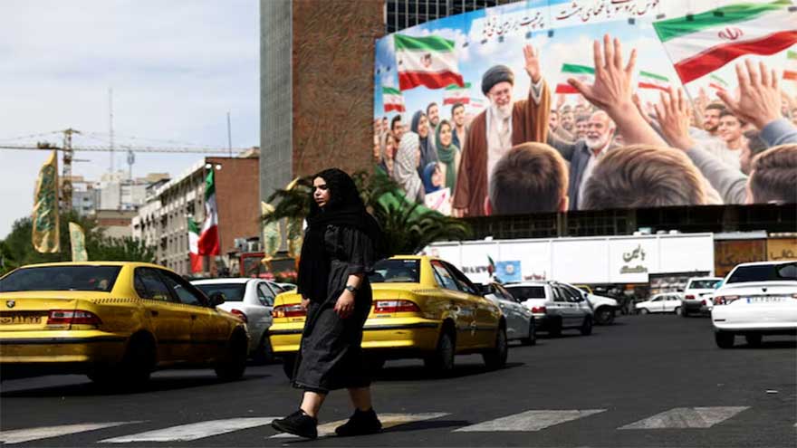 US spy agencies examine how Iran would react to Trump declaring victory