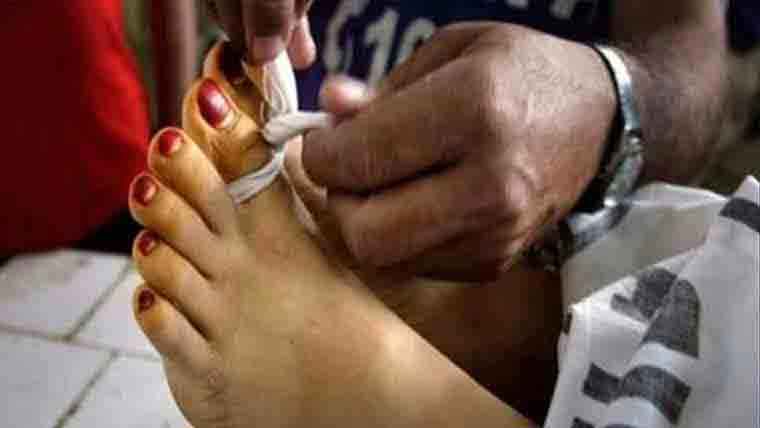 شجاع آباد: 2 موٹرسائیکل گدھا گاڑی سے جا ٹکرائے، خاتون جاں بحق، 4 افراد زخمی