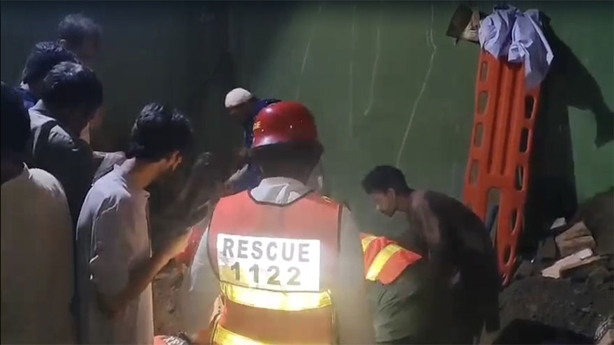 Four of a family die in Chiniot roof collapse