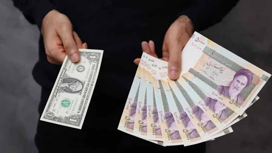 War pressure, inflation push Iranian currency to historic low