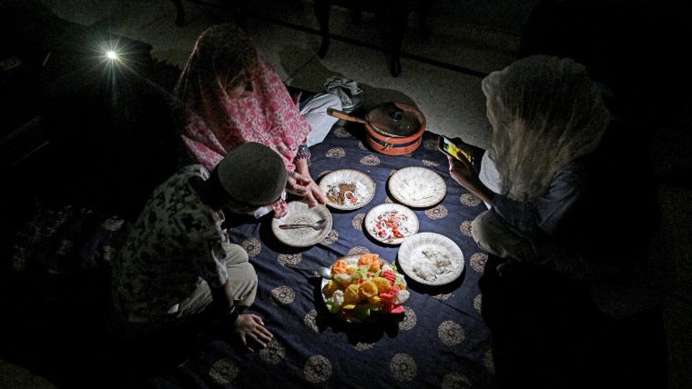 ایل این جی دستیابی سے رات میں بجلی کا شارٹ فال ختم ہو جائے گا: پاور ڈویژن