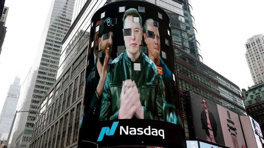 Retail investors flood SpaceX forum with Starship questions ahead of first earnings call