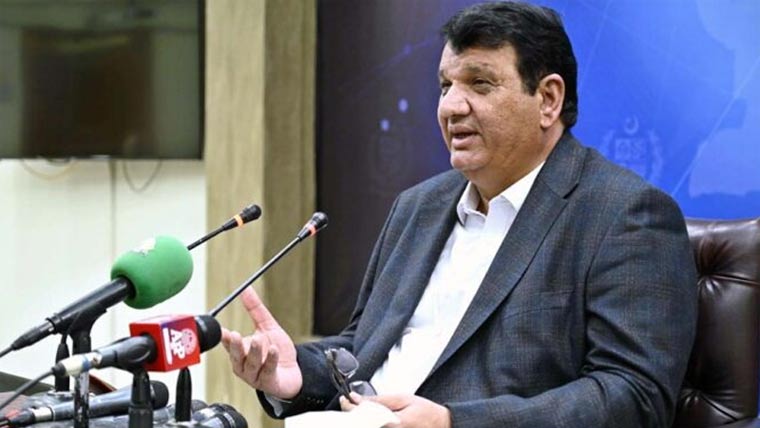 وفاقی وزیر امیر مقام کی راولاکوٹ میں دھرنے پر بیٹھے افراد کو مذاکرات کی پیشکش