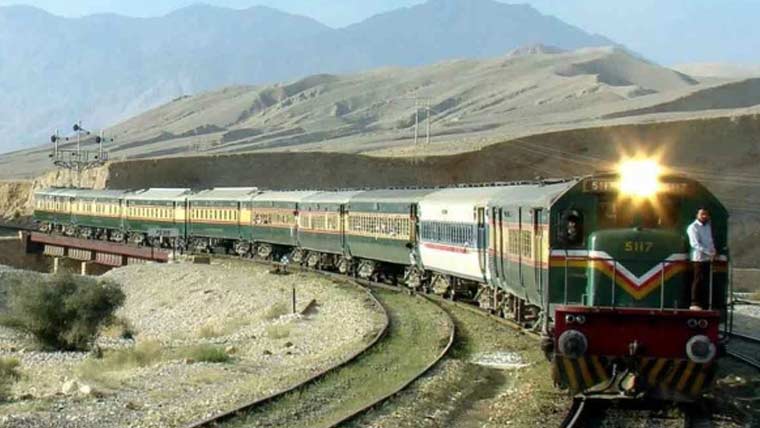  کوئٹہ سے پشاور جانے والی جعفر ایکسپریس  ایک روز  کیلئے  معطل 
