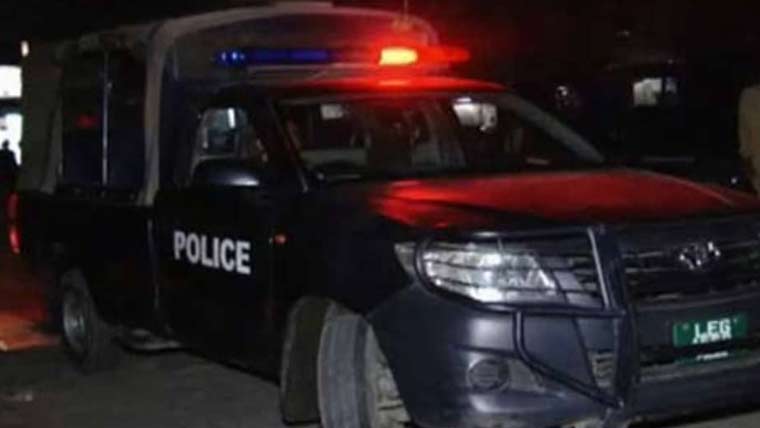 لاہور: ملزم نے مبینہ طور پر اپنی ہی والدہ اور پڑوسن کو قتل کر دیا