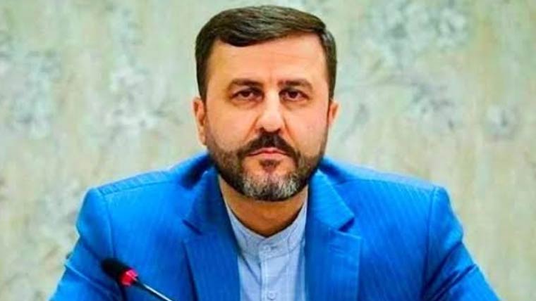 آبنائے ہرمز میں نیا عارضی بحری راستہ قائم کرنے کی تیاری مکمل کرلی: ایران