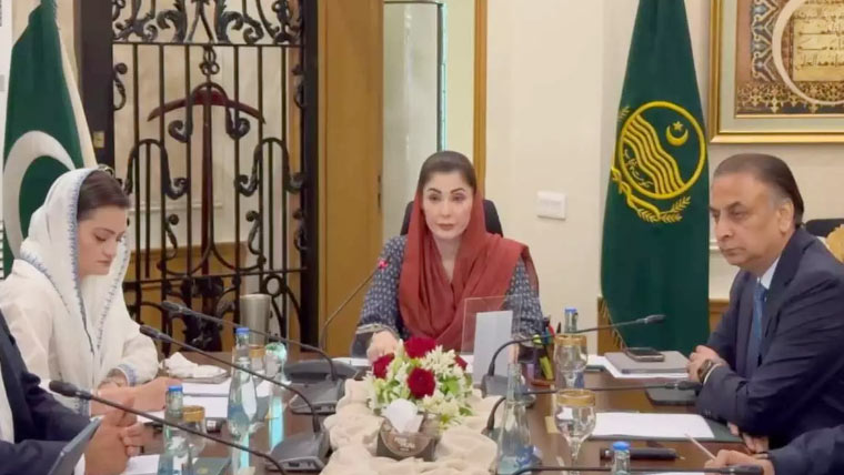 مریم نواز نے پانی کی بوتلوں پر چارجز لگانے کی تجویز مسترد کر دی