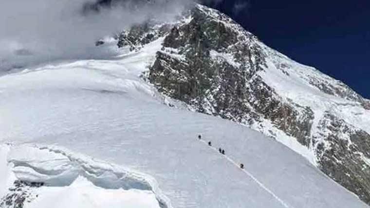 براڈ پیک حادثہ: جاں بحق ہونے والے پانچ غیرملکی کوہ پیماؤں کی میتیں سکردو پہنچا دی گئیں