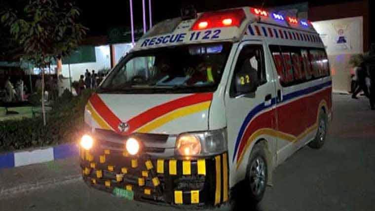 مریدکے: کار کی ٹکر سے موٹرسائیکل سوار 2 دوست جاں بحق، بچہ شدید زخمی