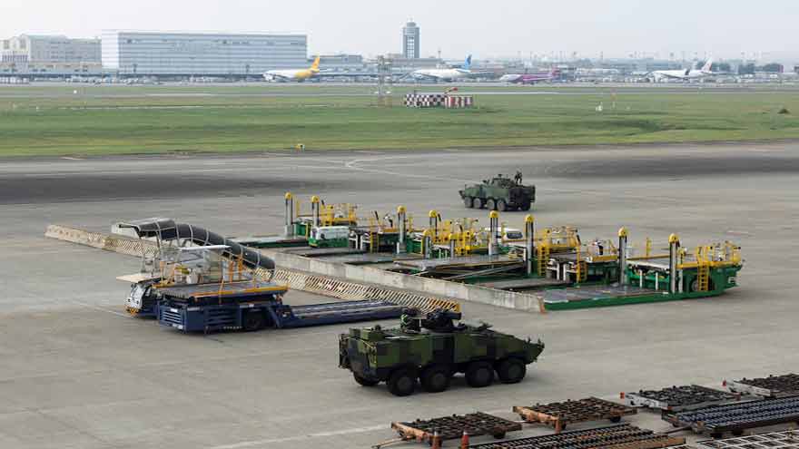 Taiwan troops rehearse sealing off key bridge at strategic chokepoint during war games