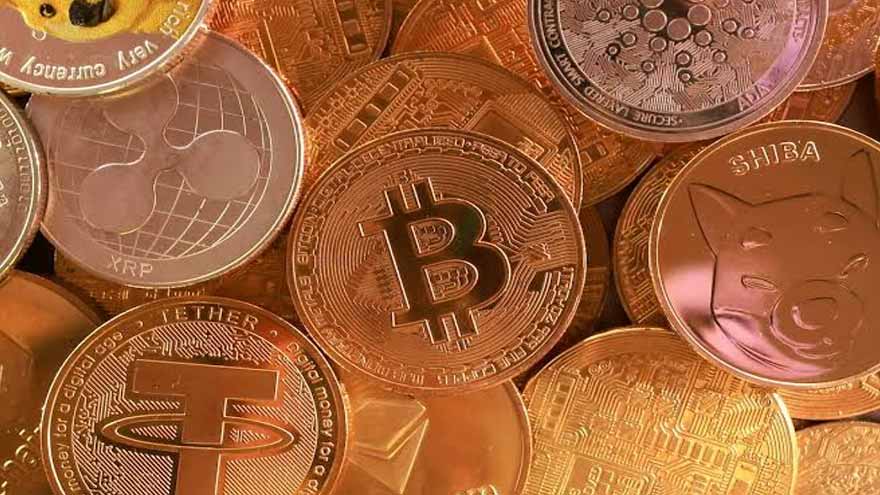 US Senate advances landmark crypto bill before heading on August recess