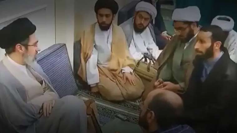 خراب صحت کی افواہیں: ایرانی میڈیا نے مجتبیٰ خامنہ ای کی ویڈیو جاری کردی