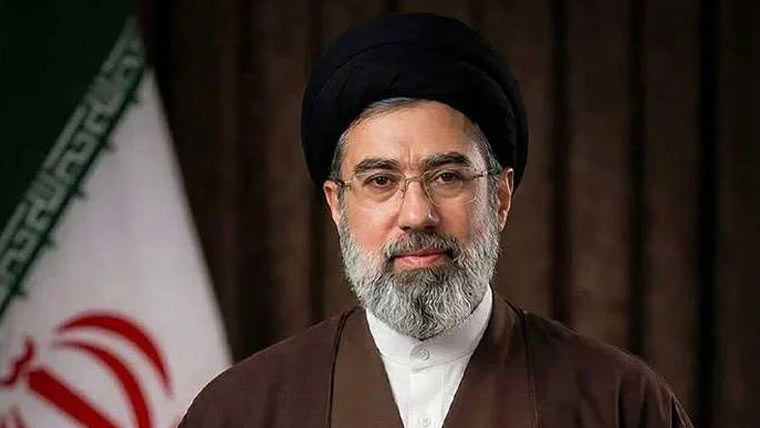 سپریم لیڈر نے ایران کی مسلح افواج میں اعلیٰ فوجی کمانڈروں کی تقرریاں کردیں