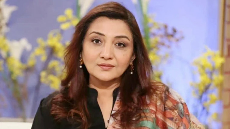 نادیہ افغان کی آوارہ کتوں کے خلاف تشدد کی مخالفت، بچوں کو رحم دلی سکھانے پر زور