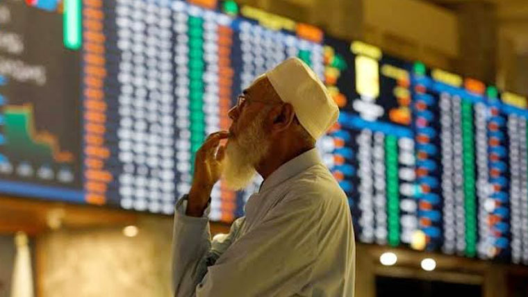 پاکستان سٹاک مارکیٹ میں کاروبار کا منفی زون میں آغاز