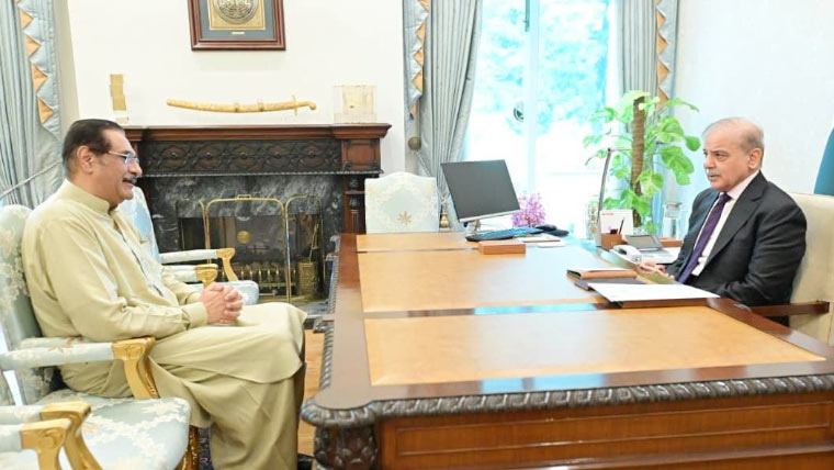 وزیراعظم سے وفاقی وزیر برائے دفاعی پیداوار رضا حیات ہراج کی ملاقات