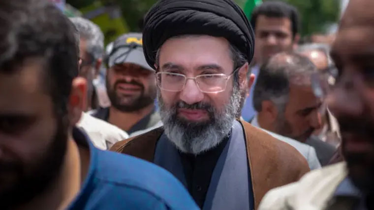 28 فروری کو حملے کا ہدف مجتبیٰ خامنہ ای تھے: میئر تہران کا دعویٰ