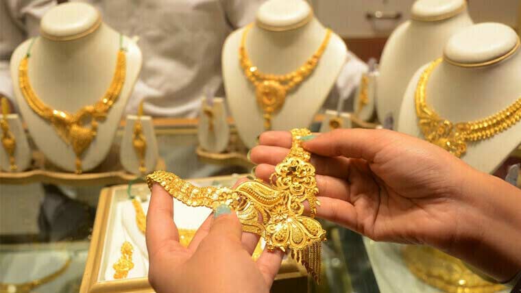 مسلسل تیزی کو بریک لگ گئی، سونے کی قیمتوں میں کمی