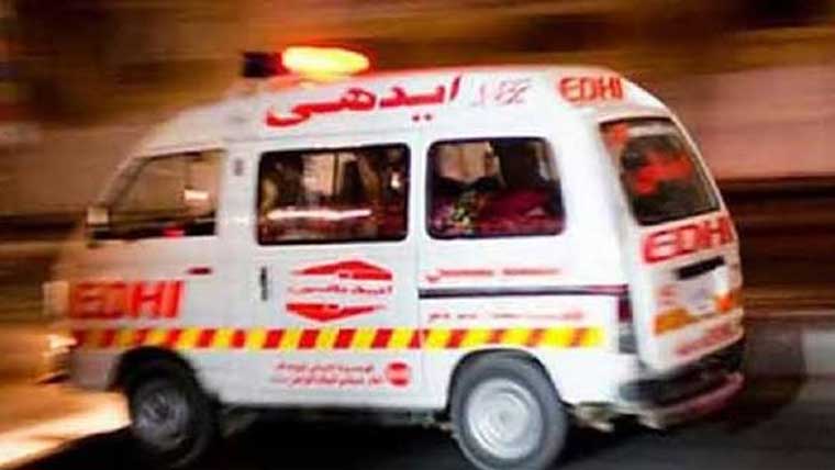 تھرپارکر: دو موٹر سائیکلوں میں خوفناک تصادم، 4 افراد جاں بحق